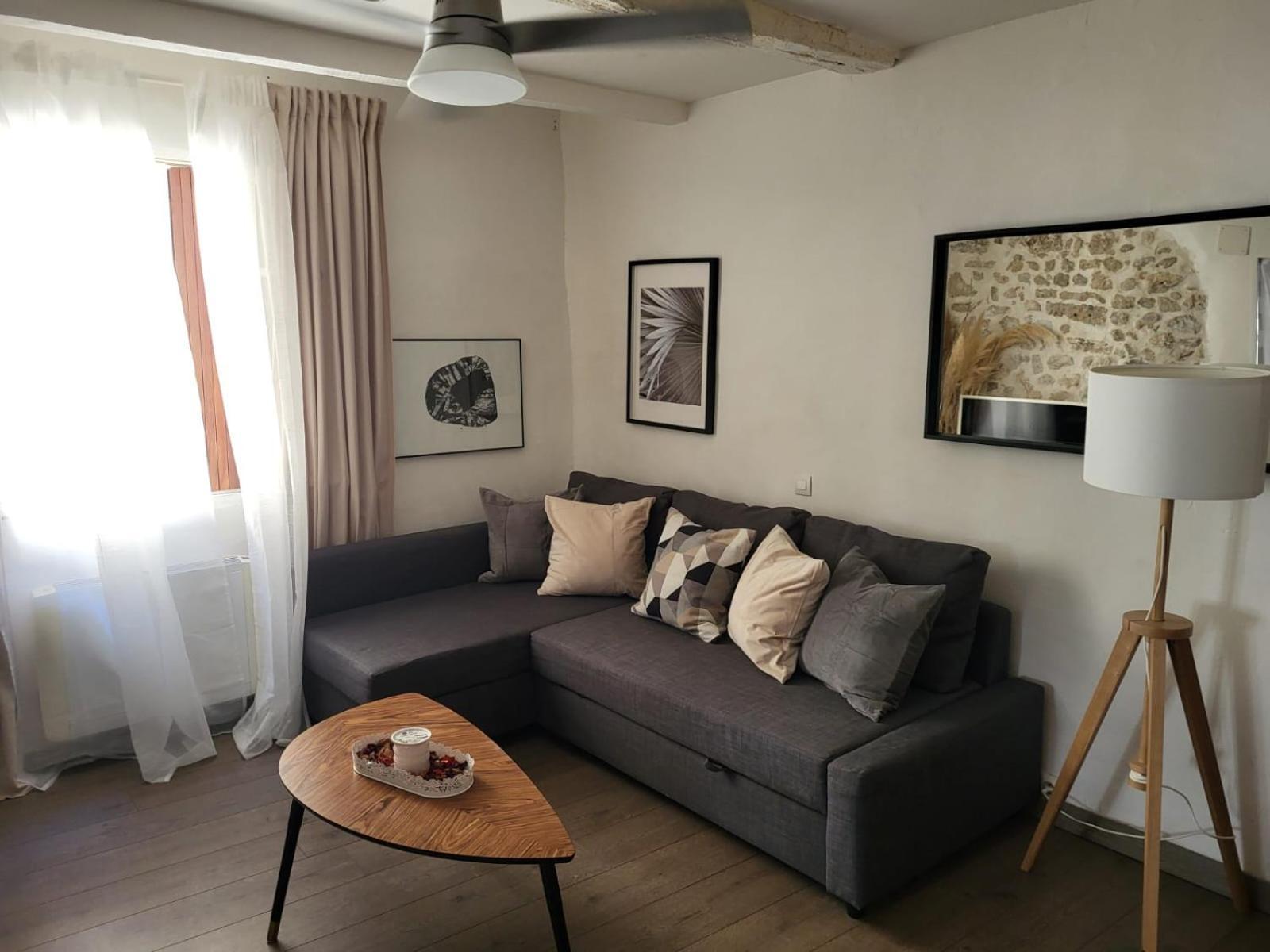 Spacious Town House With Balcony Montagnac  Exterior foto